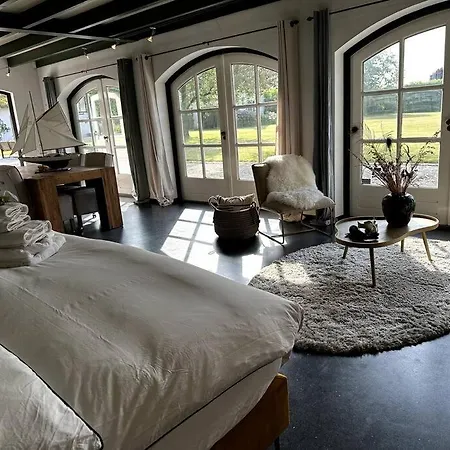 Mastbos Estate Carriage House 布雷达