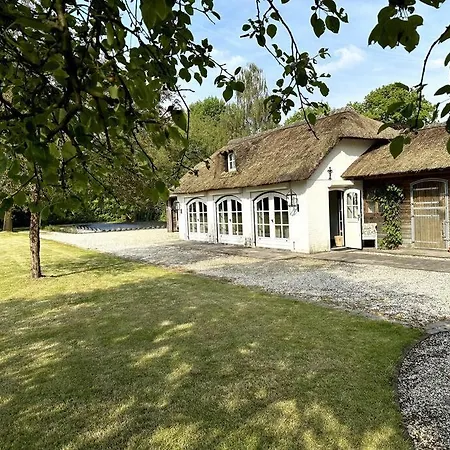 Mastbos Estate Carriage House * 布雷达