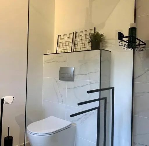 Mastbos Estate Carriage House Breda